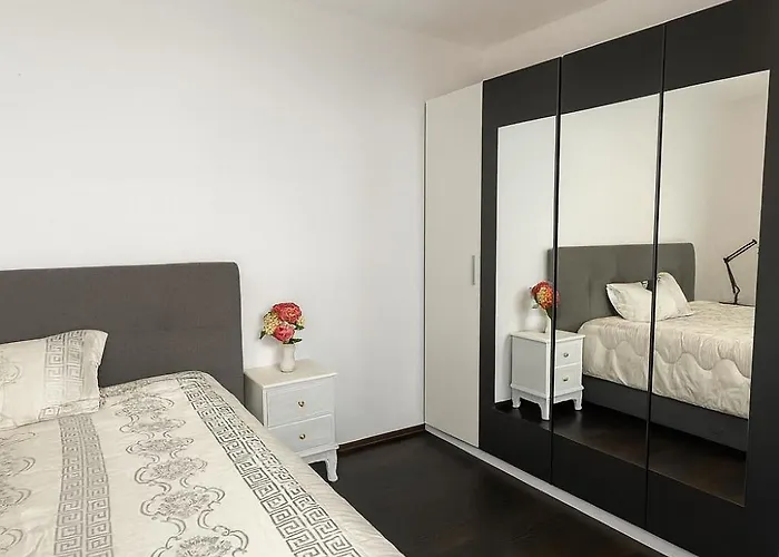 Апартаменты Modern With Balcony & Parking *